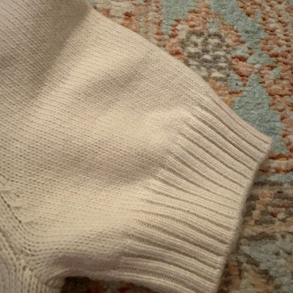 H&M Cream Short-Sleeve Crew Neck Sweater - Picture 3 of 5